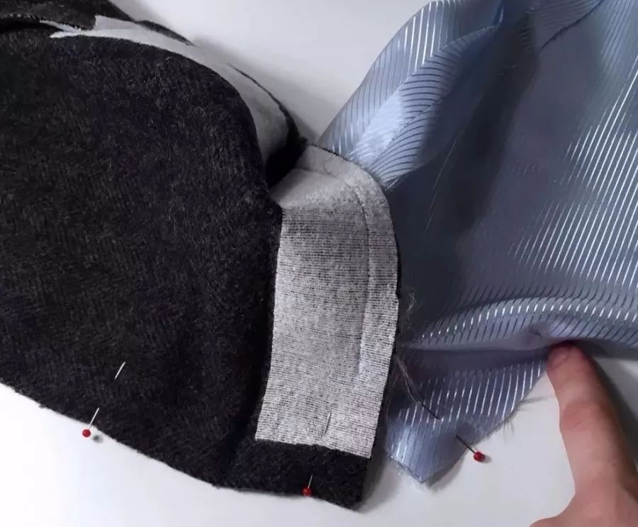 如何修补衣服开缝 39ea6e216c034da090cf49c8330c1cf6.jpeg