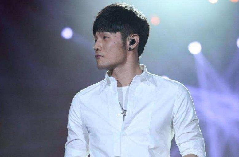 太难了 9月至今李荣浩新专辑发行遭搪塞,做个音乐人太不容易了