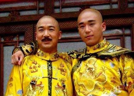 乾隆微服私访记主题曲谱_乾隆皇帝微服私访图片(3)
