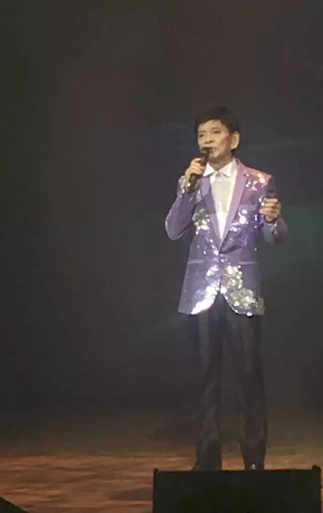 知名粤语歌手郑锦昌因肾病逝世享年77岁50年传奇演艺生涯落幕