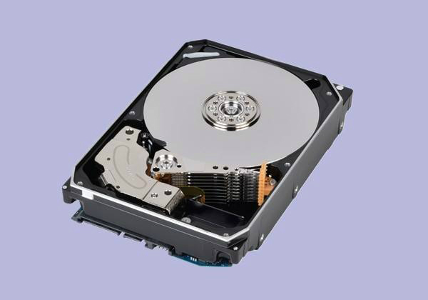保存照片和文件笨重的机械硬盘为何比固态硬盘靠谱？_寿命
