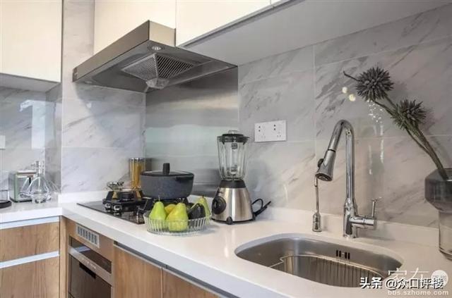 厨房燃气热水器不出热水卫生间有热水 abdf0981c77c488494fb6262765f473d.jpeg