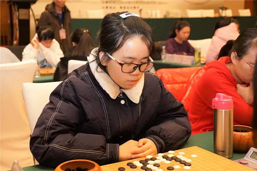 2019年华贸喜来登杯全国业余女子围棋锦标赛成绩表_冯韵嘉