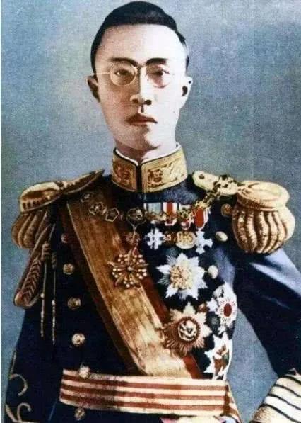 「弟弟」亲弟弟却很争气，生下的儿子都是国家栋梁，溥仪一生无儿无女