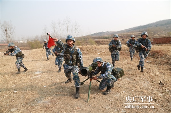 陆战尖兵周晓超把争第一当成一种习惯