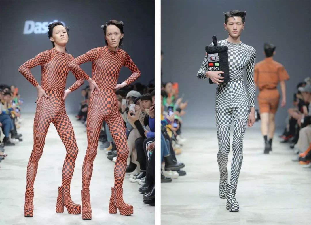 点击图片看原样大小图片