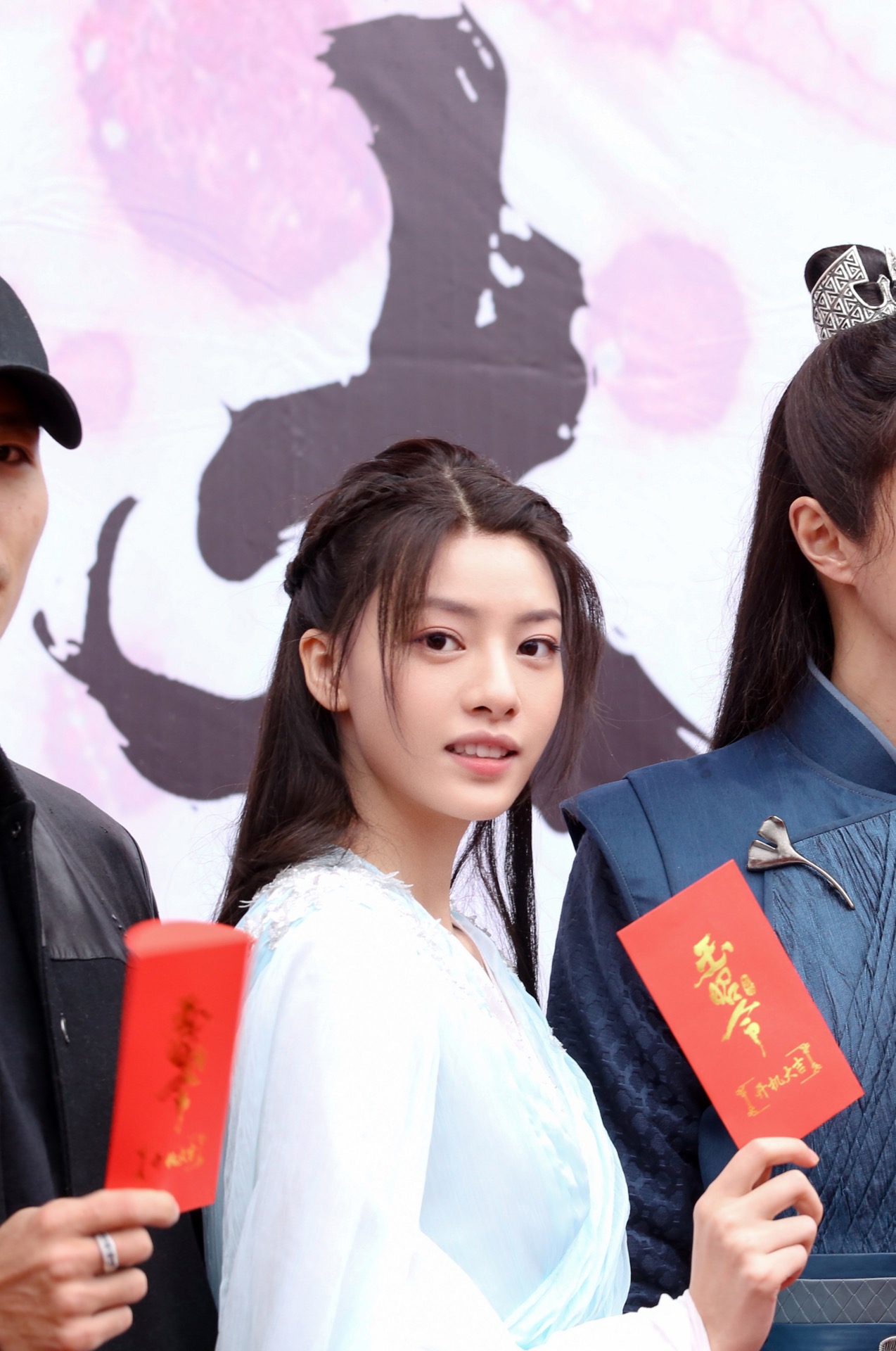 张艺上玉昭令开机担纲女主角古装处女作备受瞩目