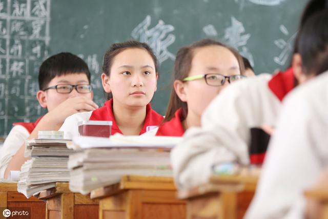 如什么重什么成语_成语故事简笔画(3)