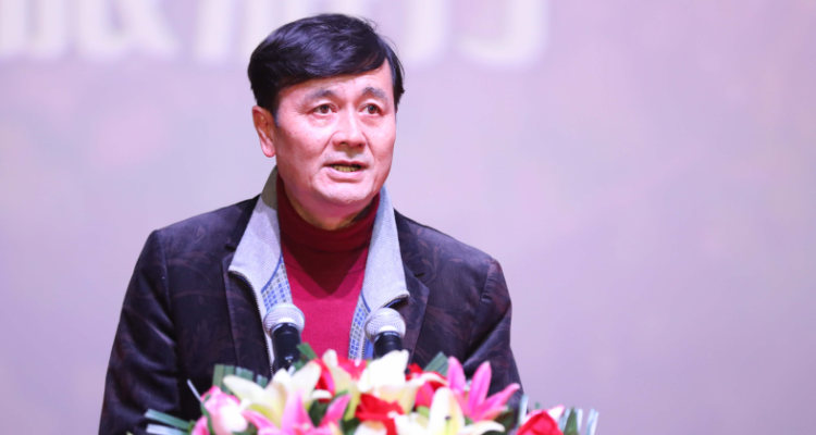 歌舞电影《歌声的翅膀》新疆首映 突破创新引