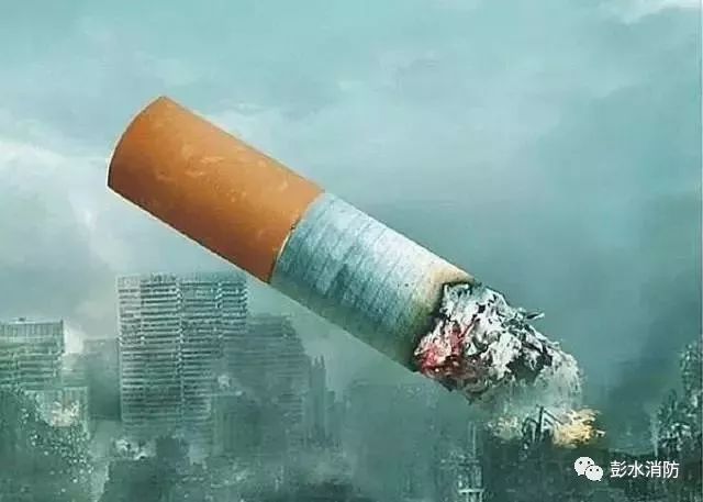 吸剩的烟头被扔弃后,一般能继续燃烧一到四分钟,这段时间,足够点燃