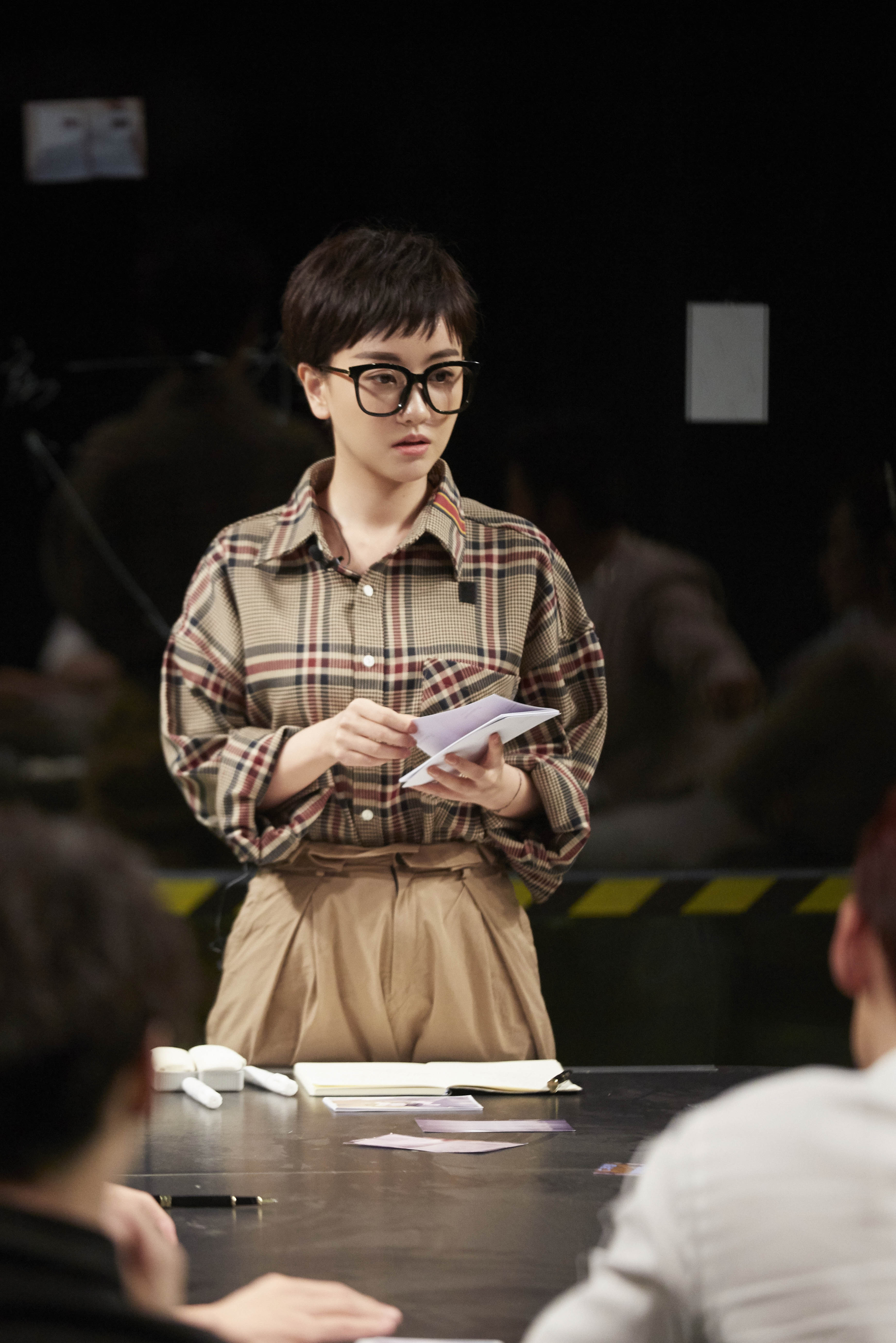 杨蓉《明星大侦探》变身假小子 推理在线自信