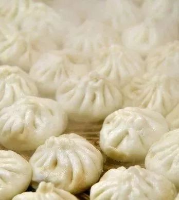 怎样做好吃的生煎包 d8794a67b1e240c391362f96409a204f.jpeg