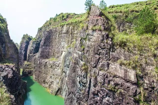 泰顺仕阳矿坑景区今天动工建设啦_旅游