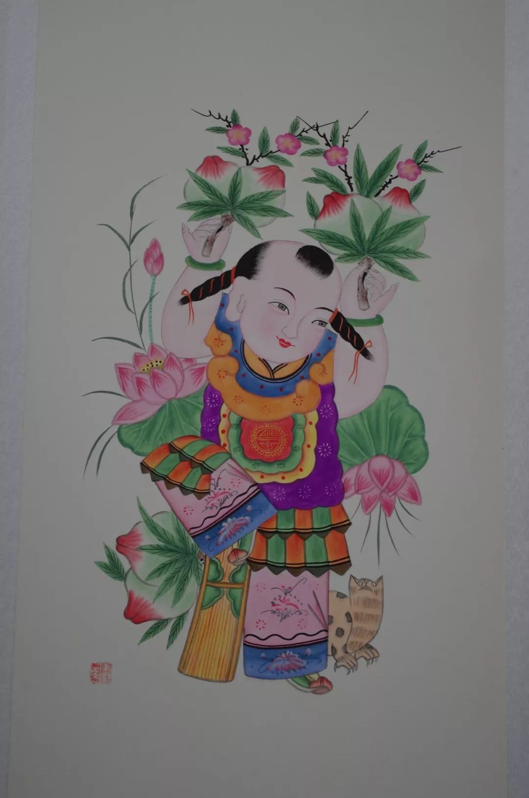 高密扑灰年画是世界上独特的画种,被誉为"世界一绝",在画坛上被称为"