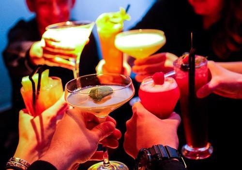 喝的英语单词是什么 fbcd42c26f524967bdfe7def1fbbd79c.jpeg