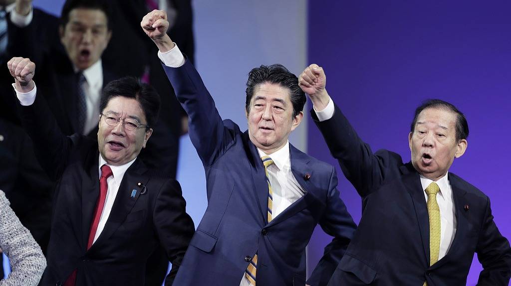 当日本首相，有多丢人？