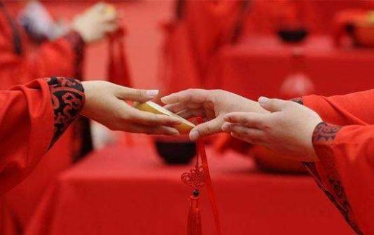 结婚时的交杯酒是"苦的"?