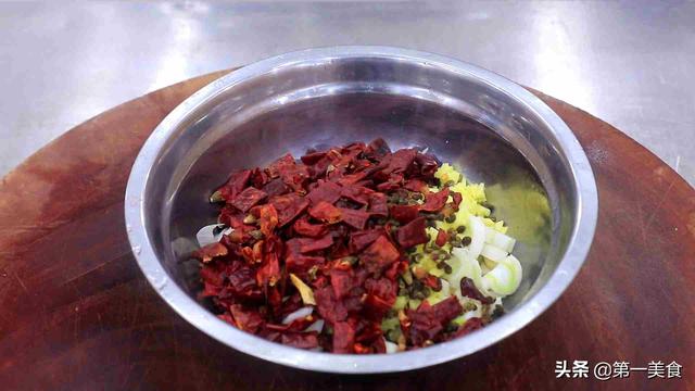 豆豉酱怎么熬制 243df62ee9f04430b7f42552ee0605e0.jpeg