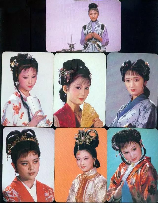 怀旧物件80年代红楼梦老挂历欣赏