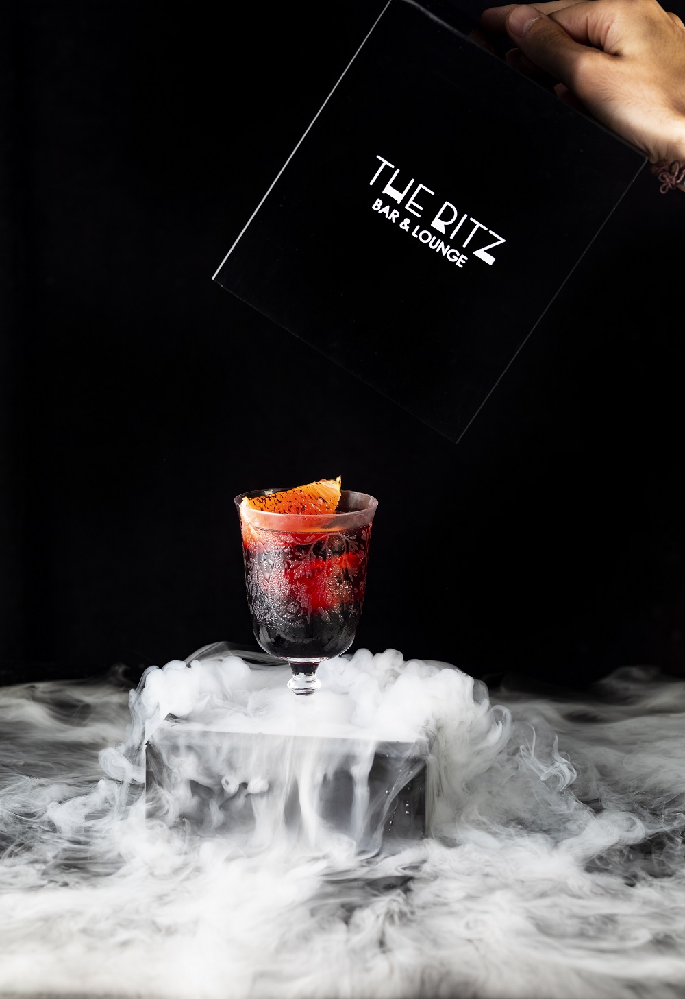 丽嘉阁新任酒吧经理TURAL HASANOV精心呈