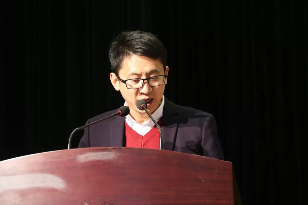 逍林镇人口_逍林中学岑春辉(3)