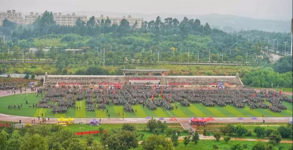 云南工商学院神一样的学校