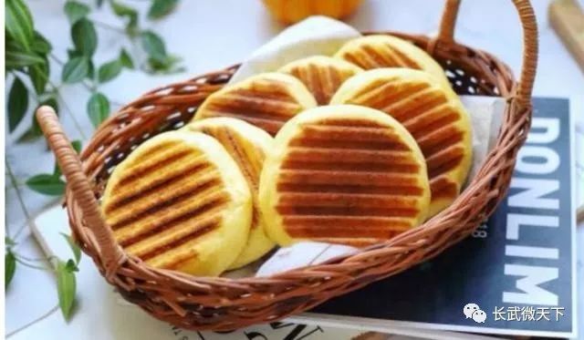 怎样做红糖芝麻饼 b9a7c8451db542eab9f3c35047a76226.jpeg