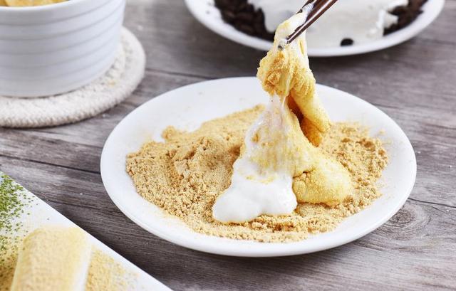 软弹弹的它是很多人的最爱,家常版鲜奶麻薯,只