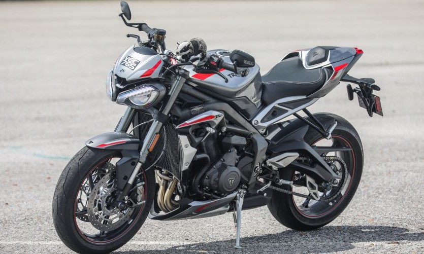 凯旋2020款streettriple765rs试驾测评