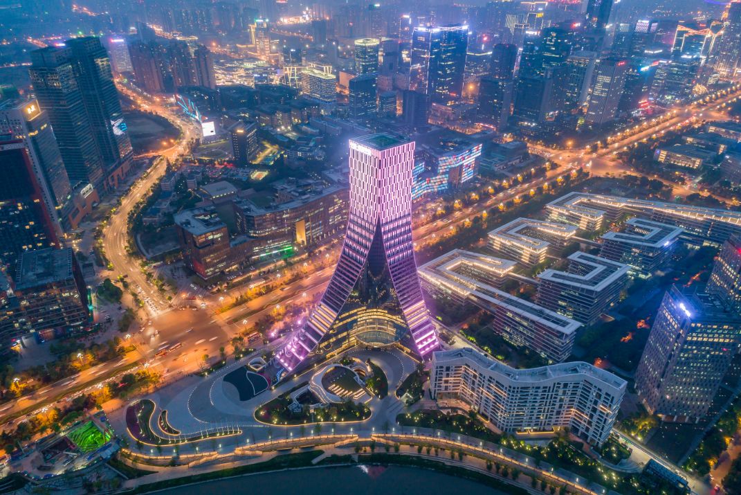 北京经济总量 上海_上海夜景