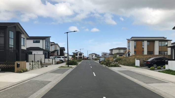 花3万出国打黑工,华男命丧建筑工地!妻子苦寻