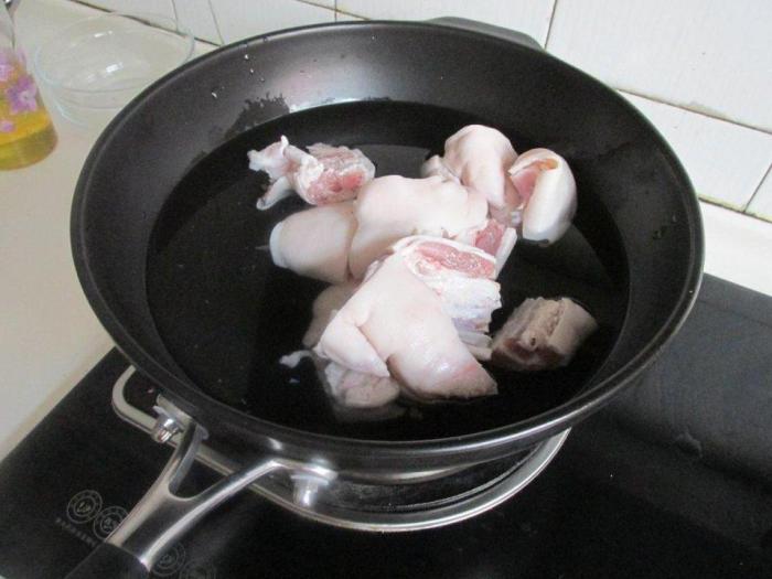 猪脚怎么炖才好吃又脆 4595491c0f774a15819363a5e94c995c.jpeg