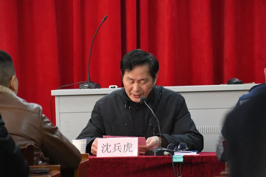 建设职业技术学院院长沈兵虎,副院长张伟孝,东阳市非遗中心主任吴海刚