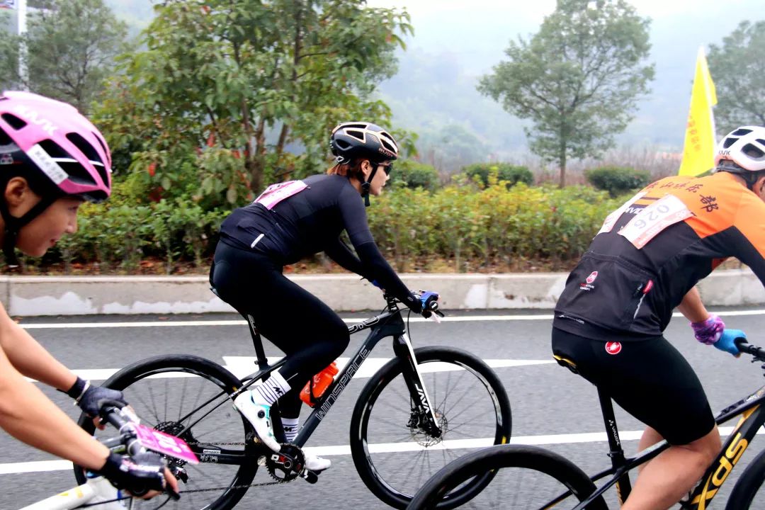 旅游自行车哪个好 659c8b81f17e4c33966c7dbf8bf98a22.jpeg