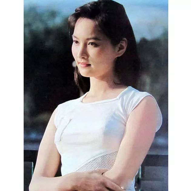 (殷亭如;80年代的纯天然美女,美得惊心动魄.)