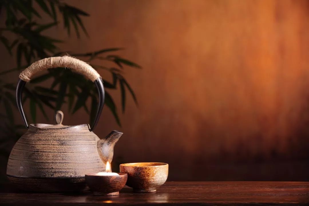 白天鹅喝茶价格人均_白天鹅简笔画(2)