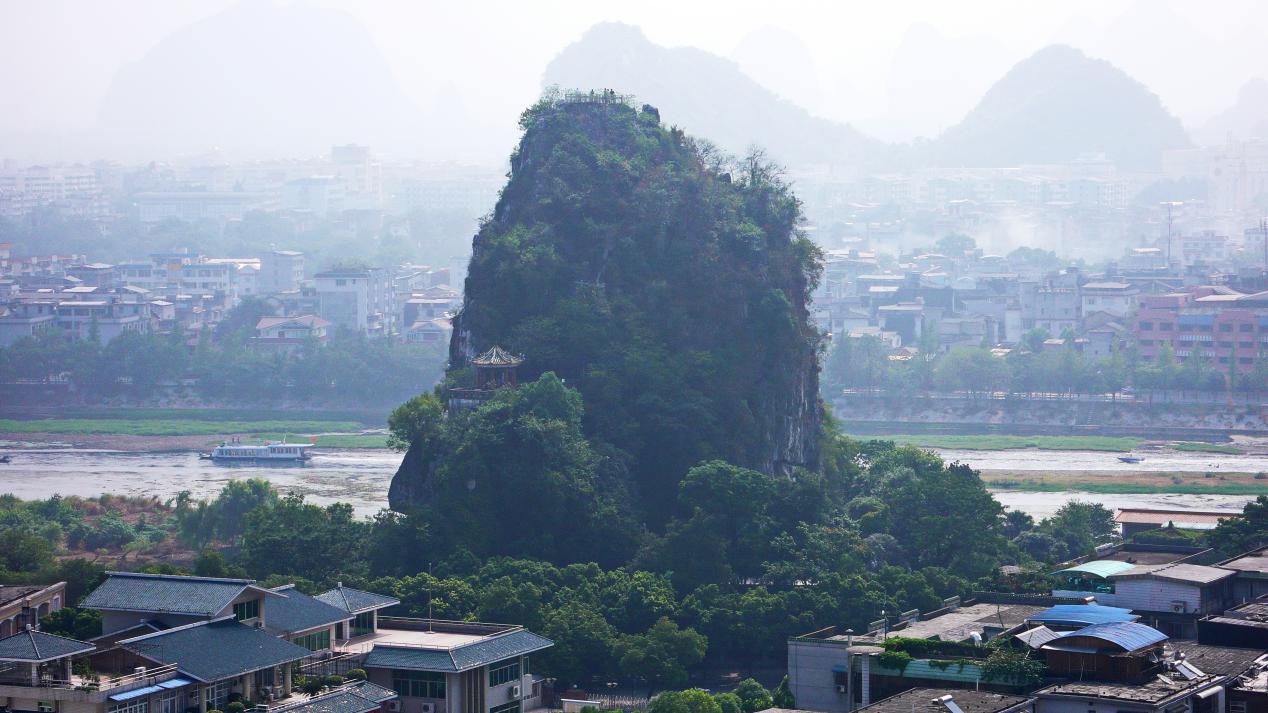 领略桂林靖江王府,登临独秀峰