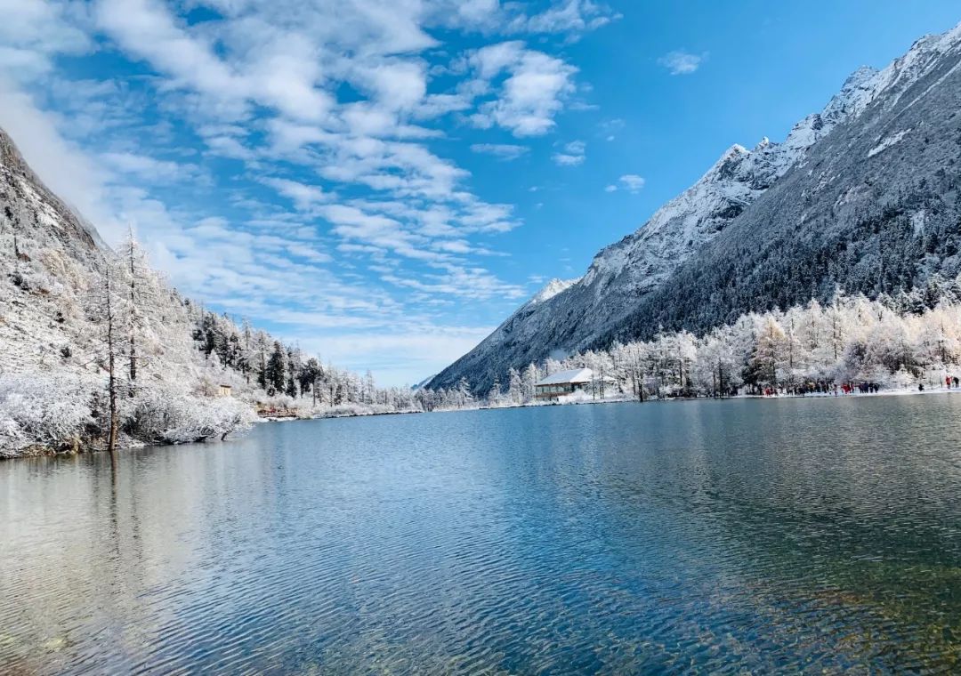 深度体验冰雪魅力 探秘高原深处天然雪景    过去在毕棚沟有一种梦想