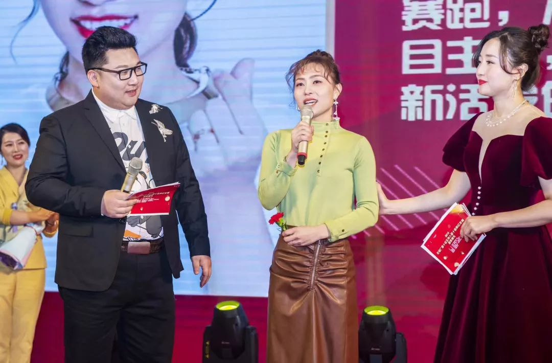 荣获无锡广播十佳主持