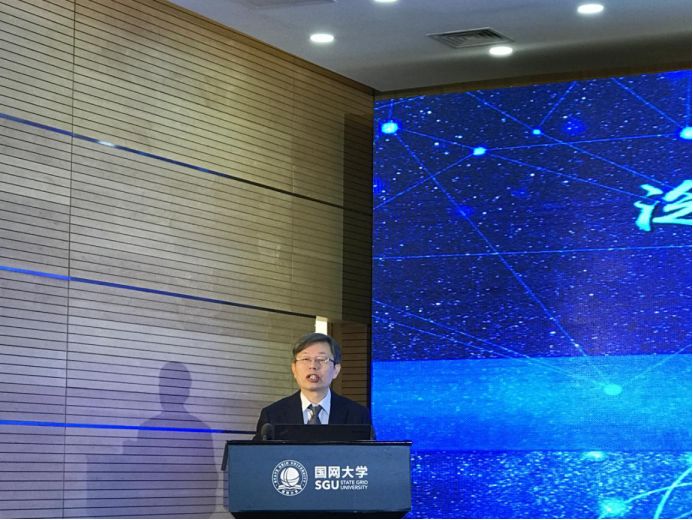 王增平副校长,卓洪树董事