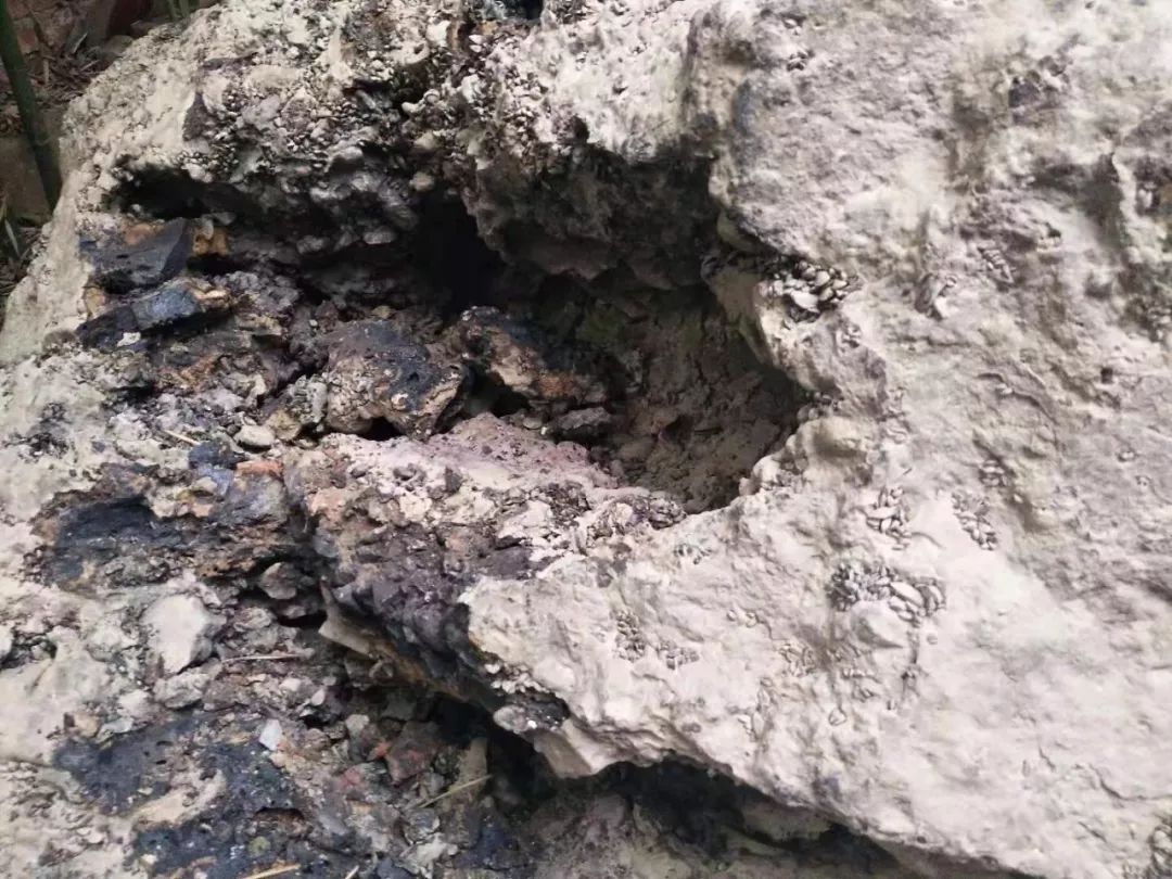 石是什么样子的 5028684a125548a4a5525bf0cf20976d.jpeg