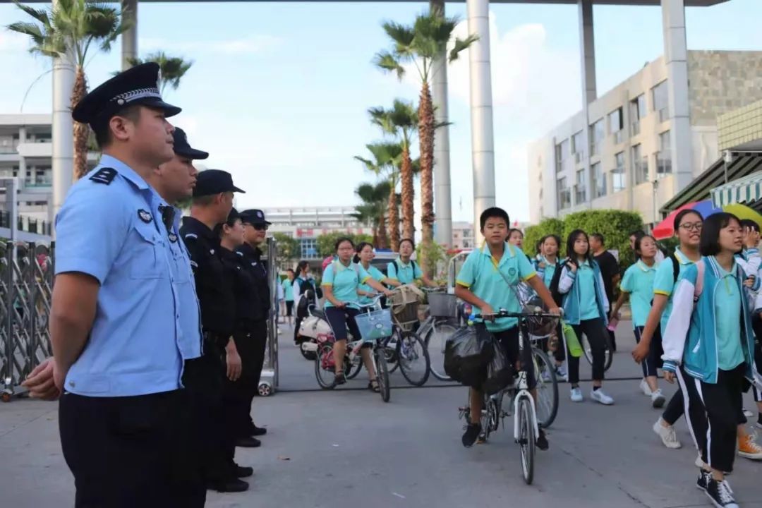 警察故事陈思毅人民群众的贴心人