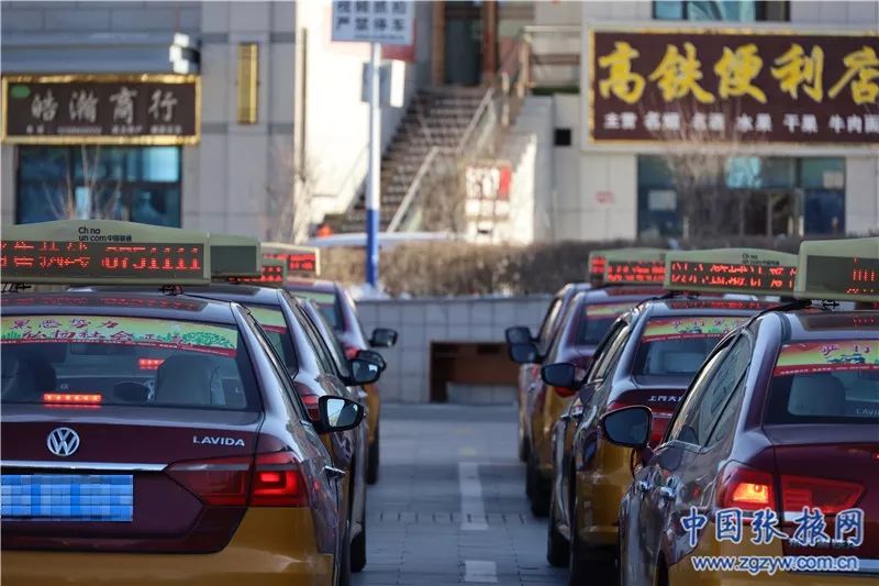 张掖大力整治城区出租车运营管理市场