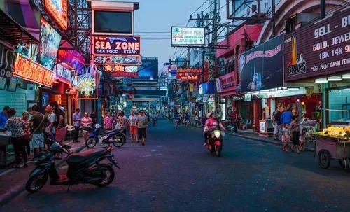 为什么中国人喜欢看gdp_十万个为什么手抄报