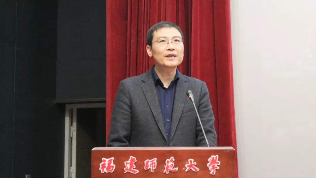 福建师范大学党委宣传部副部长郑文灿表示:当前,学校也正在开展"不忘