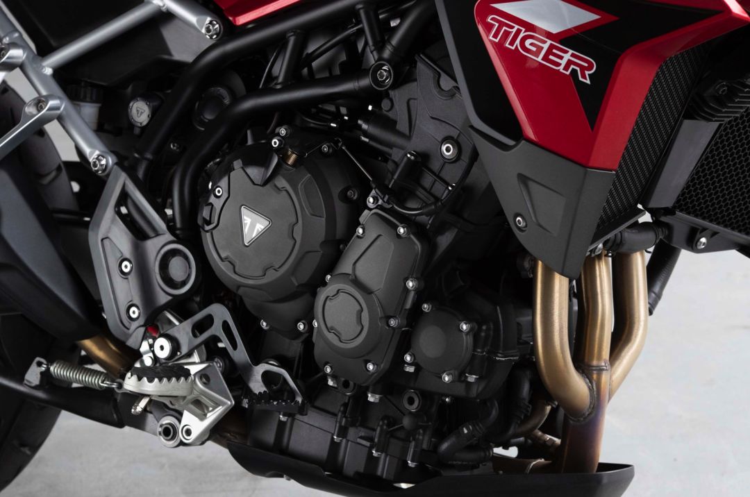 老虎变大了,凯旋发布全新2020款拉力车型tiger 900