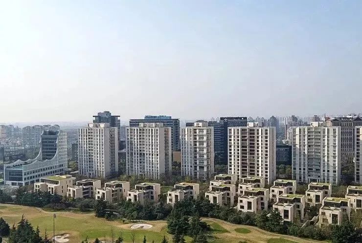 上海成交四套单价超20万新房