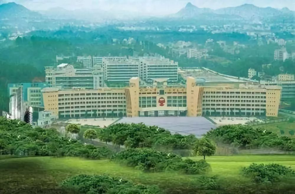 化州市人口有多少_化州市第一中学图片