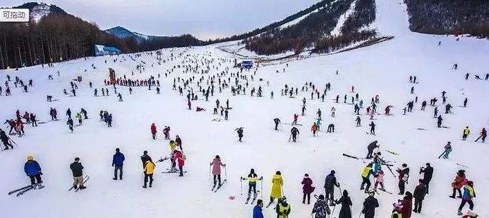 交通:全程空调旅游车;门票:龙降坪国际滑雪场大门票;住宿:阿尔卡迪亚