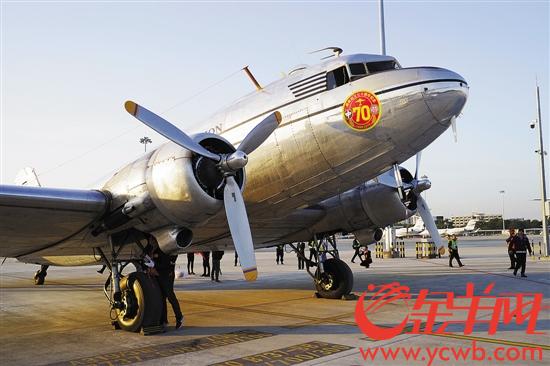 75岁老飞机重走“两航起义”路 为何选择了广州？